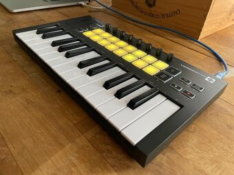 Novation Launchkey Mini MK3 – MIDI kontroler - 7