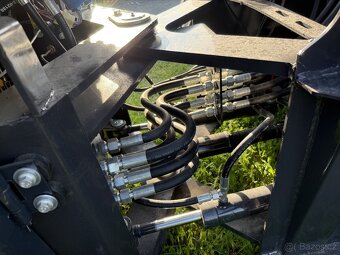 Daklos kolový nakladač 3t s rychloupínačem, nosnost 1,6t - 7