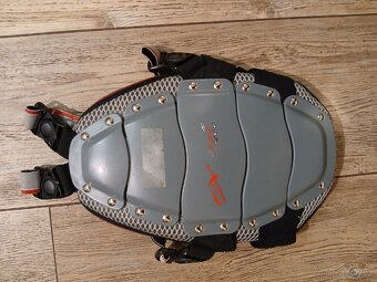 Lyže Atomic Redster 130 a příslušenství - 7