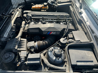 BMW  M5 E34  3.6 L r.v. 1989  dovoz   CH - 7