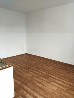 Pronájem městského bytu 1+kk (29,42 m²) – Louny, Husova 1071 - 7