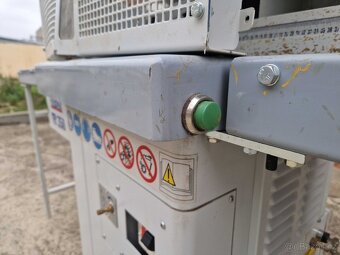 Skracovačka pneumatická Stromab TR350 so stolmi - 7