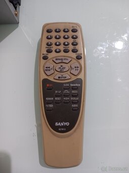 videorekordér Sanyo VHR-H791E. - 7