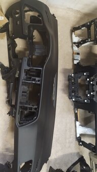 Originální palubní deska Seat Ateca - 7