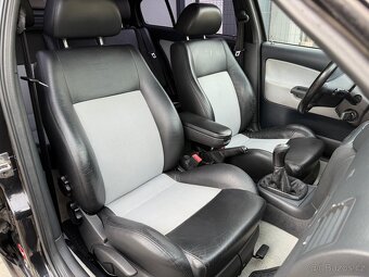 Škoda Octavia RS 1.8t 132kW rok 2003 - 7