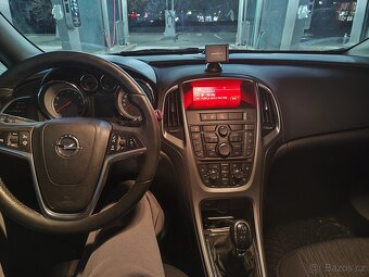 Opel Astra J 1.4 benzin - 7