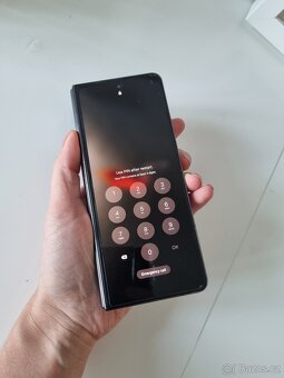 Samsung Galaxy Z Fold 4 - 7