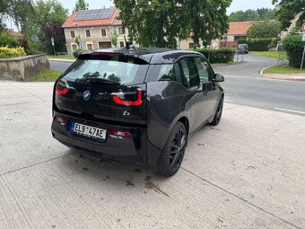 BMW i3 Lodge design , tepelné čerpadlo, naviagce prodám pěk - 7