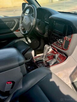 Toyota Land Cruiser 1999 4.2d 150 kW - 7