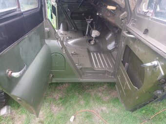 Prodám Uaz 469 benzín - plyn - 7