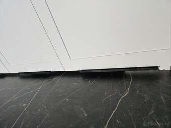 Nová kuchyňská linka s pracovní deskou - 7