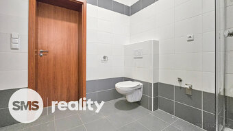 Pronájem prostorného bytu 2+kk, Opava – ul. Popská - 7