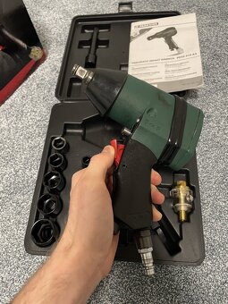 Pneumatický rázový utahovák - 7