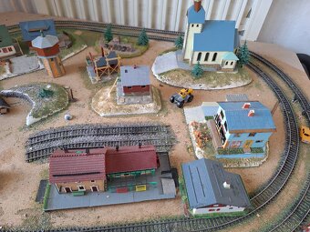 Prodám mašinky Piko Ho - 7