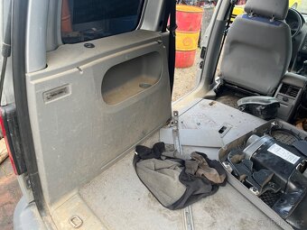 Díly vw caddy 1.4 16v 2008 - 7