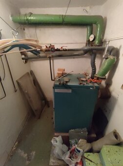 Kotel Viadrus U22, výkon 23,3 kW, 4 články, 234 kg - 7
