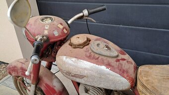 Jawa 350.Typ 354. Odstavena 50 rokov v garazi. - 7