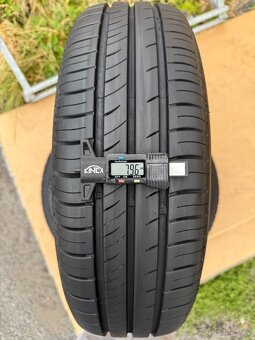 Zánovní letní pneu 185/65/15 Kumho Ecowing ES31 TOP STAV - 7