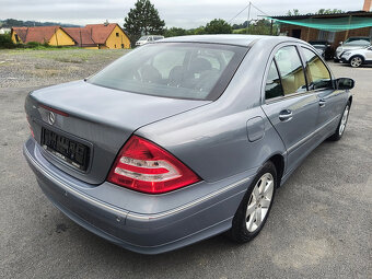 Mercedes-Benz Třídy C 180 K BI-XEN/KŮŽE/VYHŘ.SED/PDC/ALU/PC/ - 7