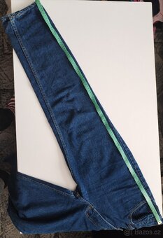 Tmavě modré rifle Levi's - 7