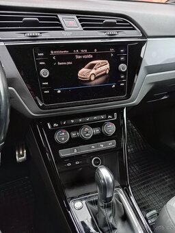 Volkswagen Touran R-Line, 7 místný DSG - 7