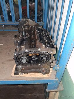 Dukato hlava valcu 2.3 jtd - 7