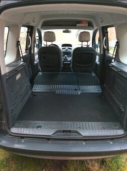 Renault Kangoo 1.2 TCe ideální rodinný vůz - 7