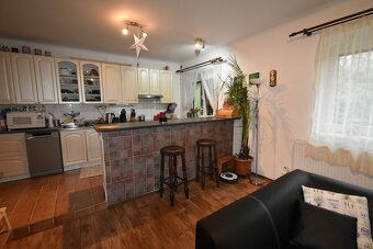Prodej zděného dvojdomu 4+KK/terasa, 146m2, garáž, P9, U tra - 7