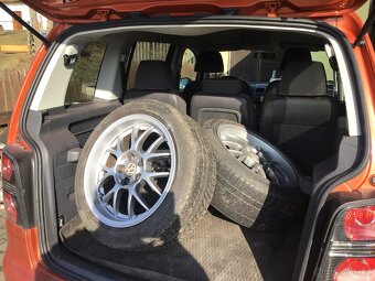 Prodám VW Touran Cross 1,4TSI Rv,2009,SERVISKA,7-mist - 7