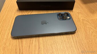 Apple iPhone 12 Pro 128GB, příslušenství, 5900Kč - 7