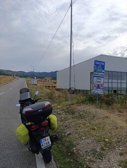 Prodám Yamaha X Max 125 velmi pěkný stav, servis Yamaha - 7
