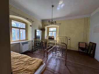 Prodej rodinného domu 4+1 207 m2 na pozemku 568 m2 Havlíčkův - 7