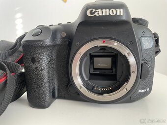 Canon eos 7D Mark II - 7