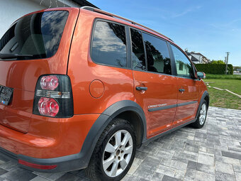 VW Touran Cross 1.9 tdi, 77 KW, rok 2008 - 7