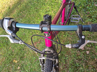 KUBIKES - dětské kolo 24L MTB růžová + stojánek - 7