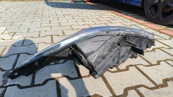 Přední světlo Ford Fiesta 2013 - 2017 pravé - 7