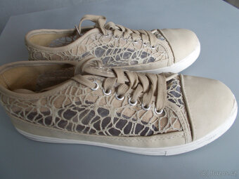 Dámské sřevíčky a tenisky - 7