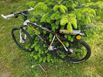 Karbonové kolo 17,5“ 11kg + nový motor LIVALL 500W - 7