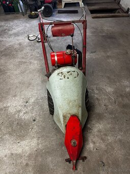 Prodám sekačku MF 70 s příslušenstvím - 7