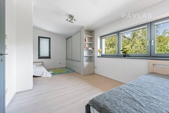 Rodinná rezidence v Novém Spolí – Luxus, prostor a wellness - 7