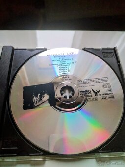 RARITNÍ 1. press za super cenu live1 1993 & lyrika1995 - 7