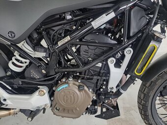 Husqvarna Svartpilen 125 ABS - 7