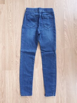 JEGÍNY • NATAHOVACÍ DŽÍNY • SKINNY KALHOTY • H&M vel. 140 - 7