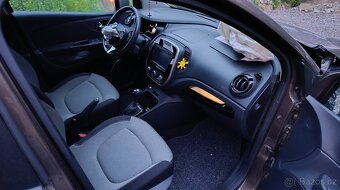 RENAULT CAPTUR 1.5 DCi,AUTOMAT,naj 55tkm,r.v.2015/10 - 7