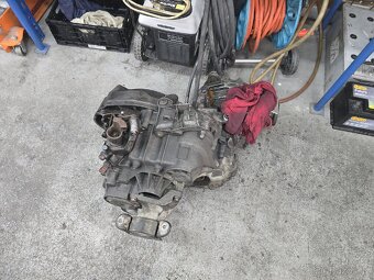 VW T5 Transporter Shutt 2,5 TDi 96kW BNZ 4Montion - 7