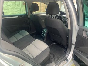 Škoda Superb kombi 2 4X4 1.8 TSI 118kW Bixenon - 7