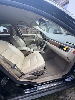 Volvo XC70 2,4 D5 136kw - 7