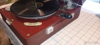 Retro gramofon. - 7