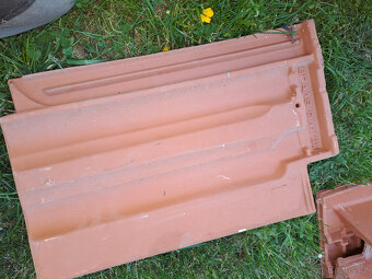 Střešní tašky Bramac + doplňky - 7