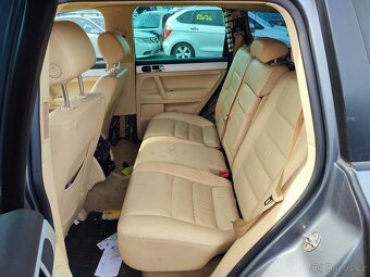 VW Touareg č. 1122 - 7